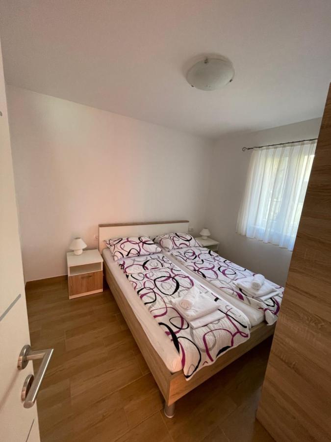 Rozmaryn Apartment Nerezine Ngoại thất bức ảnh