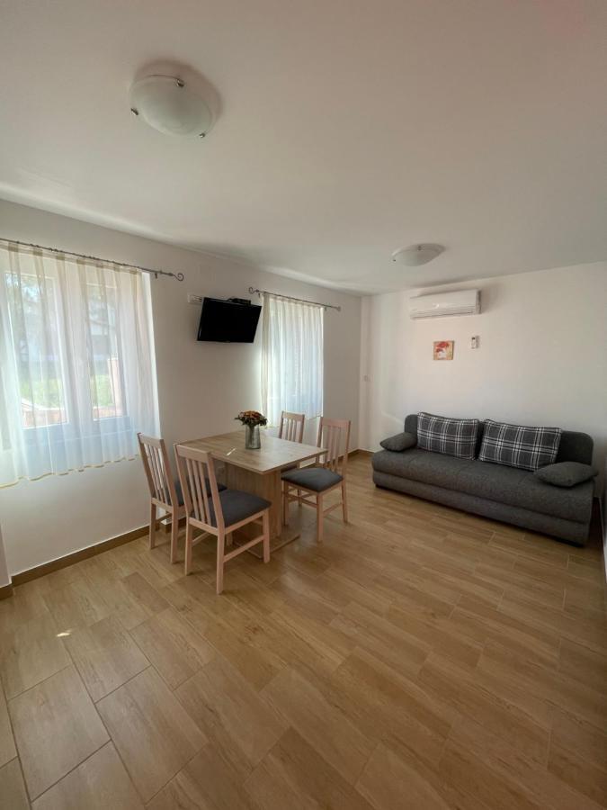 Rozmaryn Apartment Nerezine Ngoại thất bức ảnh