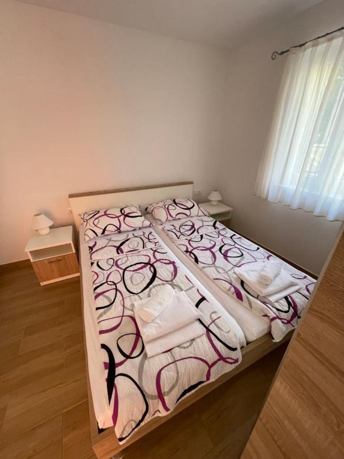 Rozmaryn Apartment Nerezine Ngoại thất bức ảnh